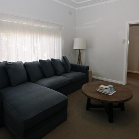 Apartments On Morrow Wagga Wagga Bagian luar foto