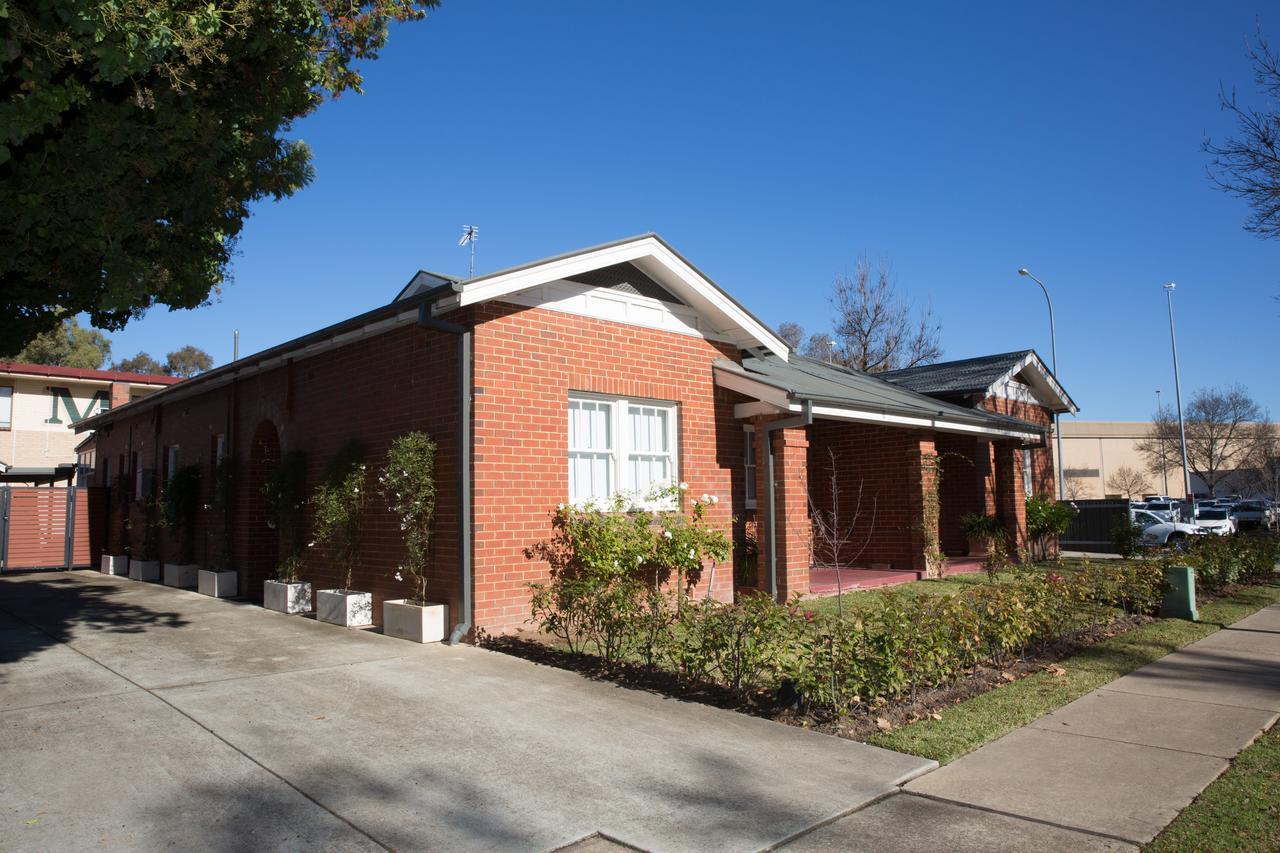 Apartments On Morrow Wagga Wagga Bagian luar foto